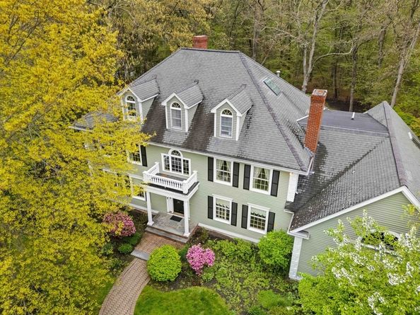 37 Old Planters Rd, Beverly MA 01915