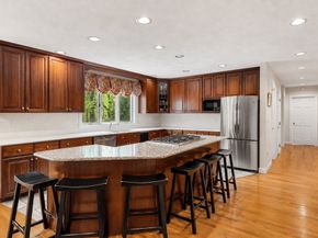 37 Old Planters Rd, Beverly MA 01915