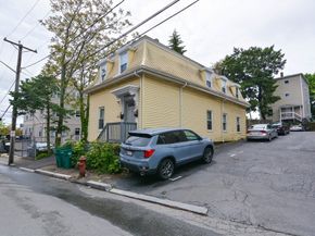 10 Essex Ct, Lynn MA 01902