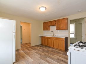 10 Essex Ct, Lynn MA 01902