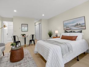 27 Gordon St 305, Framingham MA 01702