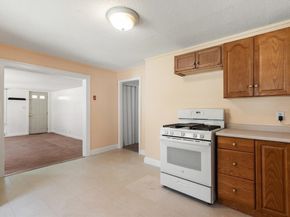 6 Minot St, Stoneham MA 02180