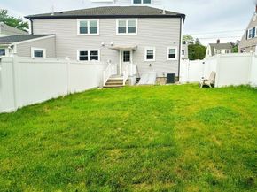 28 Arnold St 28, Quincy MA 02169