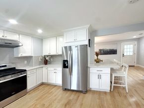 28 Arnold St 28, Quincy MA 02169