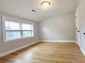 28 Arnold St 28, Quincy MA 02169