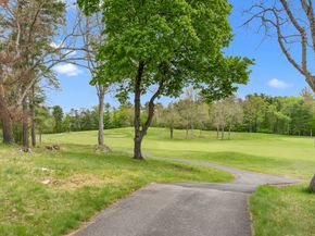 22 Jacobs Rd, Southbridge MA 01550