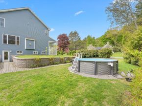 22 Jacobs Rd, Southbridge MA 01550