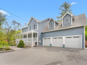 22 Jacobs Rd, Southbridge MA 01550