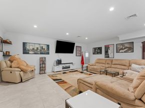 22 Jacobs Rd, Southbridge MA 01550