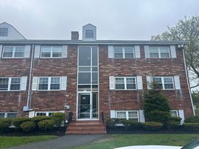 53 Fernview Ave 6, North Andover MA 01845