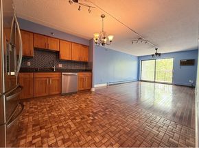 209 Riverview Ave 29, Newton MA 02466