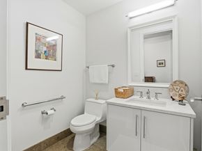 22 Liberty Dr 9F, Boston MA 02110