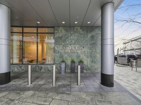 22 Liberty Dr 9F, Boston MA 02110