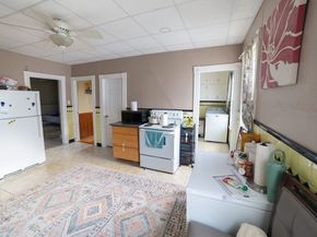 5 Suffield St, Worcester MA 01610