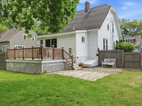13 Clapp Rd, Hanover MA 02339