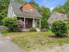 13 Clapp Rd, Hanover MA 02339