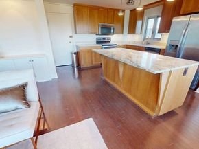 10 Hammond Pond Parkway 607, Newton MA 02467