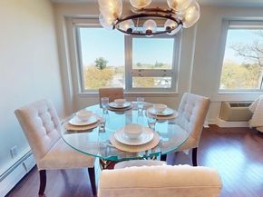 10 Hammond Pond Parkway 607, Newton MA 02467