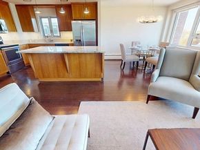 10 Hammond Pond Parkway 607, Newton MA 02467