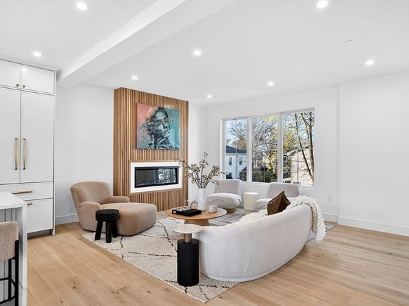 15 Jewett Pl B, Newton MA 02458