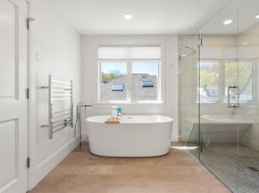 80 Verndale St, Brookline MA 02446