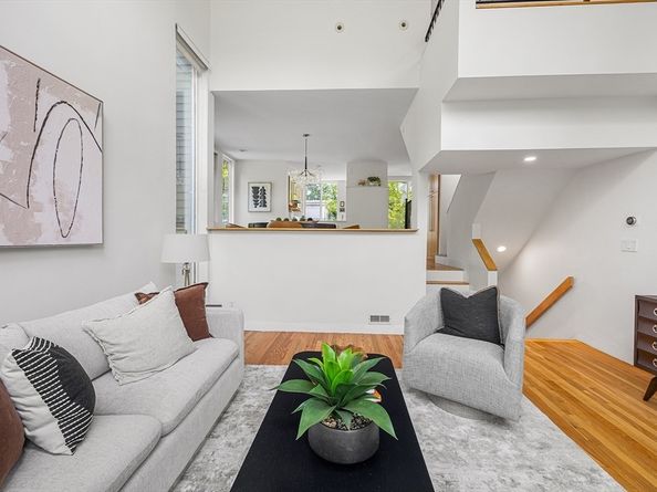16 Ellery Square, Cambridge MA 02138