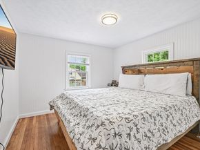 18 Carleton Rd, Leicester MA 01542