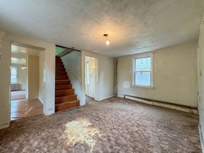 484 S Franklin St, Holbrook MA 02343