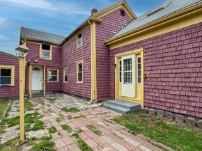484 S Franklin St, Holbrook MA 02343