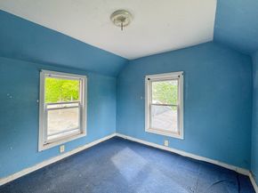 484 S Franklin St, Holbrook MA 02343