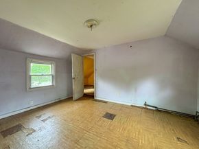 484 S Franklin St, Holbrook MA 02343