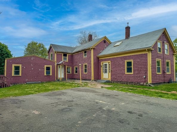 484 S Franklin St, Holbrook MA 02343