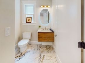 37 Oakland St, Wellesley MA 02481