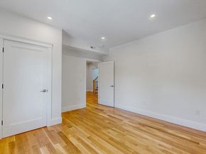 37 Oakland St, Wellesley MA 02481