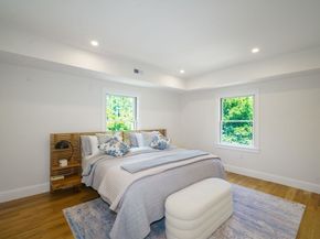 37 Oakland St, Wellesley MA 02481