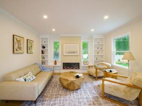 37 Oakland St, Wellesley MA 02481