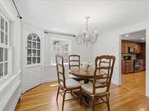 42 Birchtree Dr, Westwood MA 02090