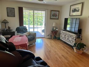 9 Daniel Dr 9, Oxford MA 01537