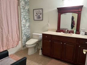 9 Daniel Dr 9, Oxford MA 01537