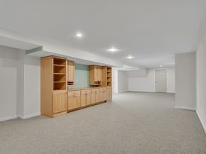 4 Carter Dr, Natick MA 01760