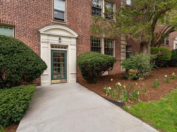 1500 Beacon St 4, Brookline MA 02446