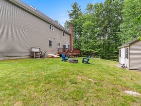 15 Gervais Way, Uxbridge MA 01569