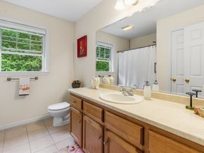 15 Gervais Way, Uxbridge MA 01569