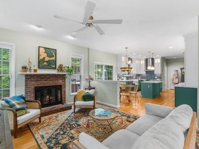 15 Gervais Way, Uxbridge MA 01569