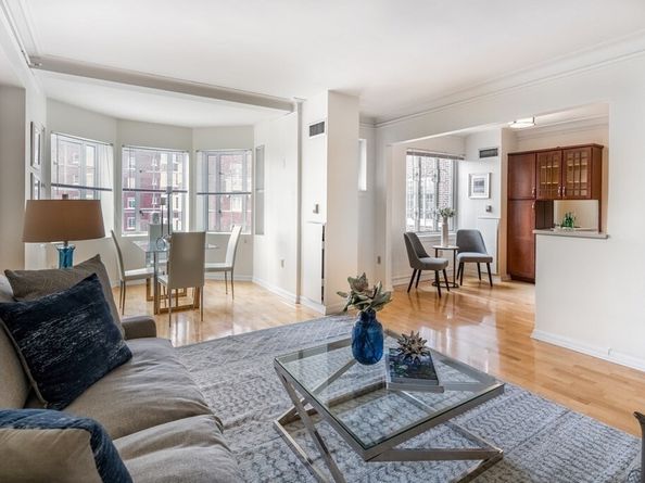 20 Chapel St B701, Brookline MA 02446