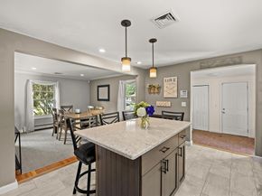 8 Robinwood Dr, Canton MA 02021