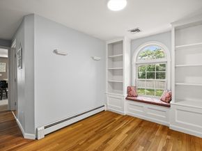 8 Robinwood Dr, Canton MA 02021