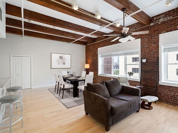 15 Sleeper St 407, Boston MA 02210