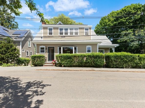174 Willow Rd, Nahant MA 01908