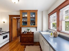 8 Berkeley Street, Reading MA 01867